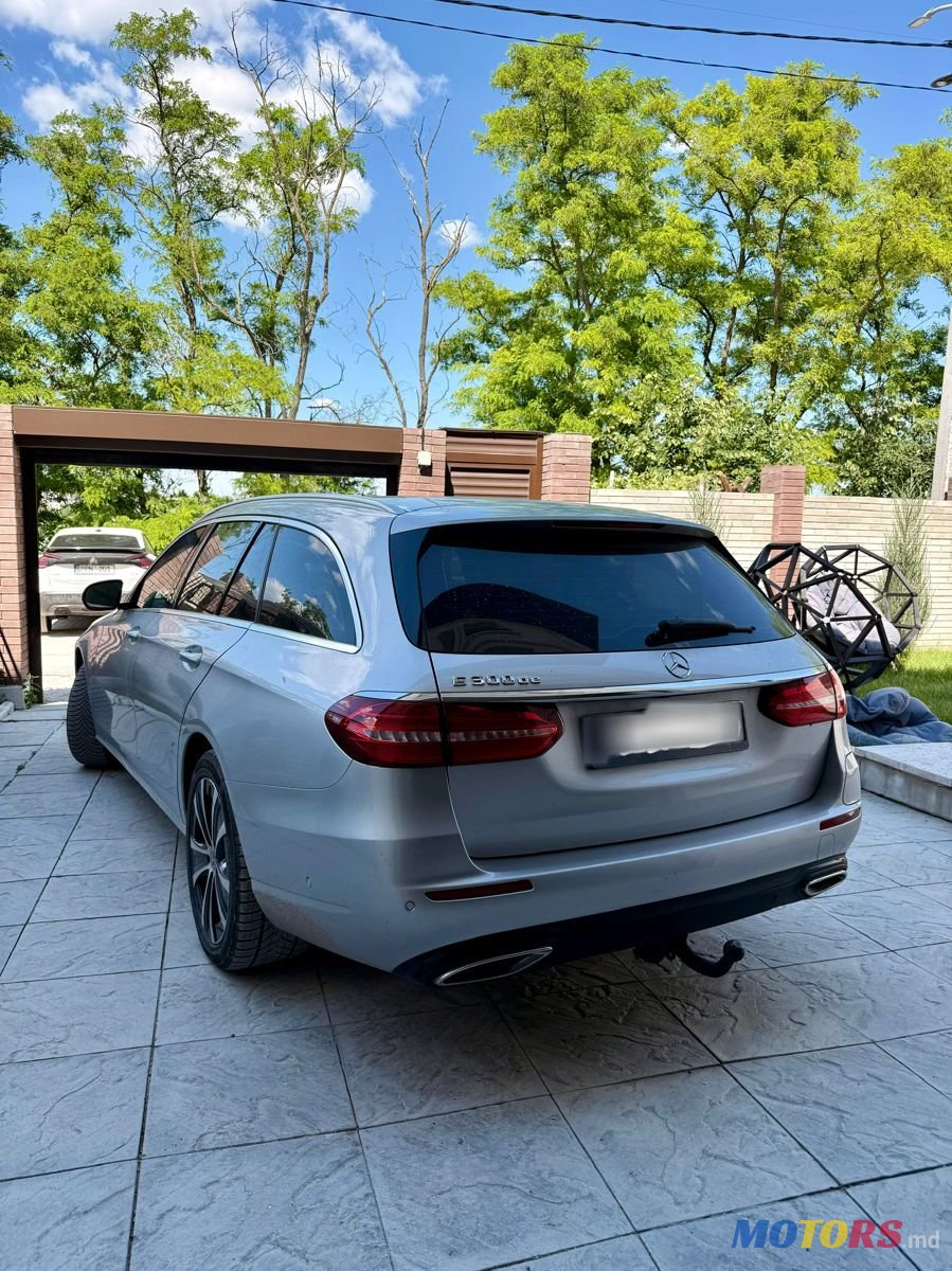 2020' Mercedes-Benz E-Class photo #5