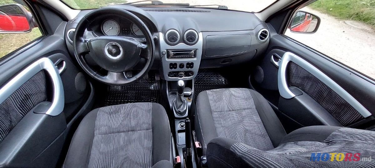 2010' Dacia Logan photo #6