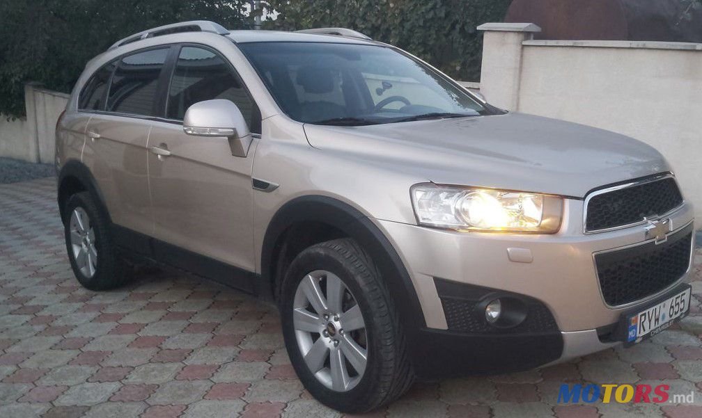 2011' Chevrolet Captiva photo #1