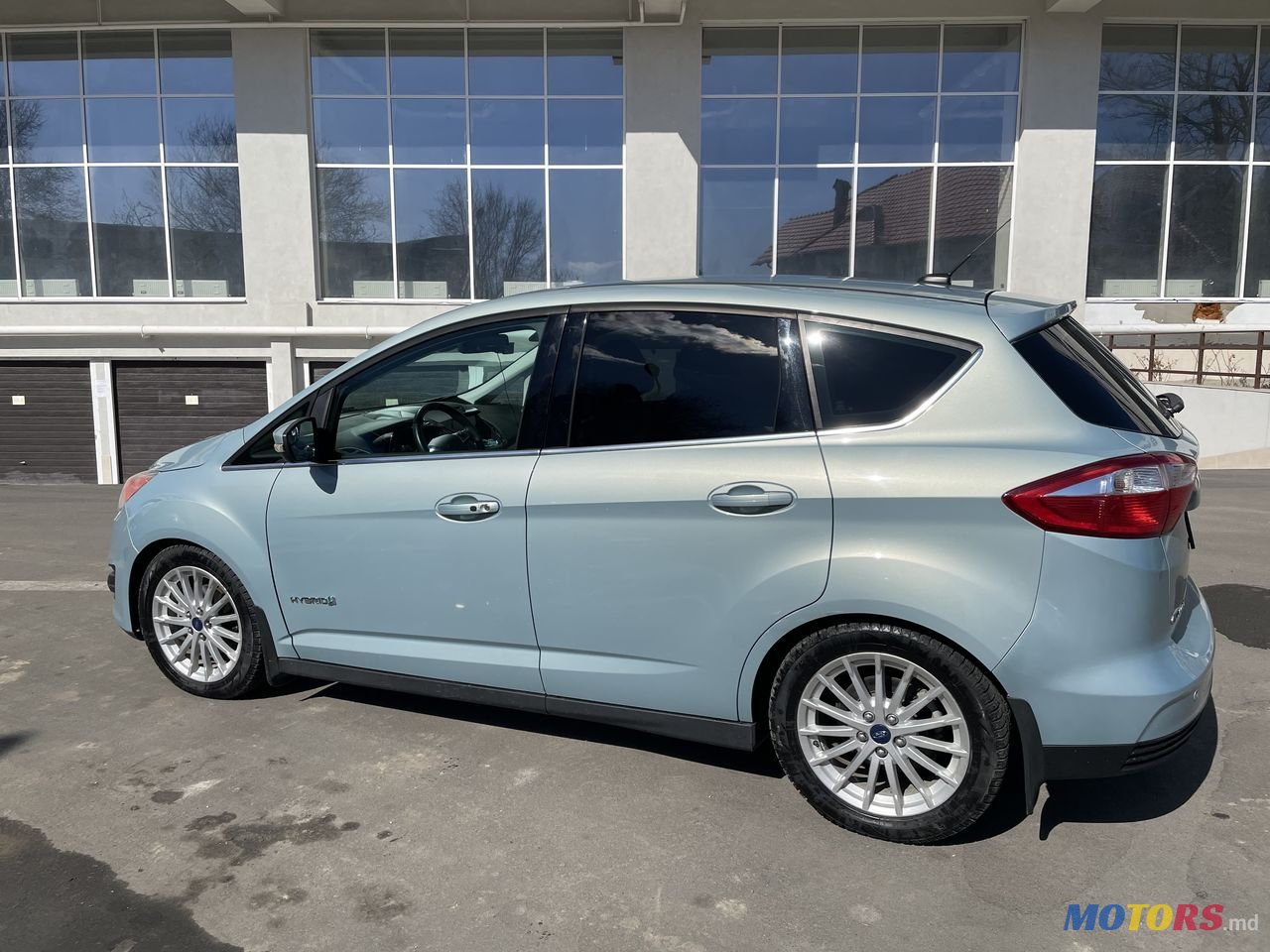 2012' Ford C-MAX photo #4