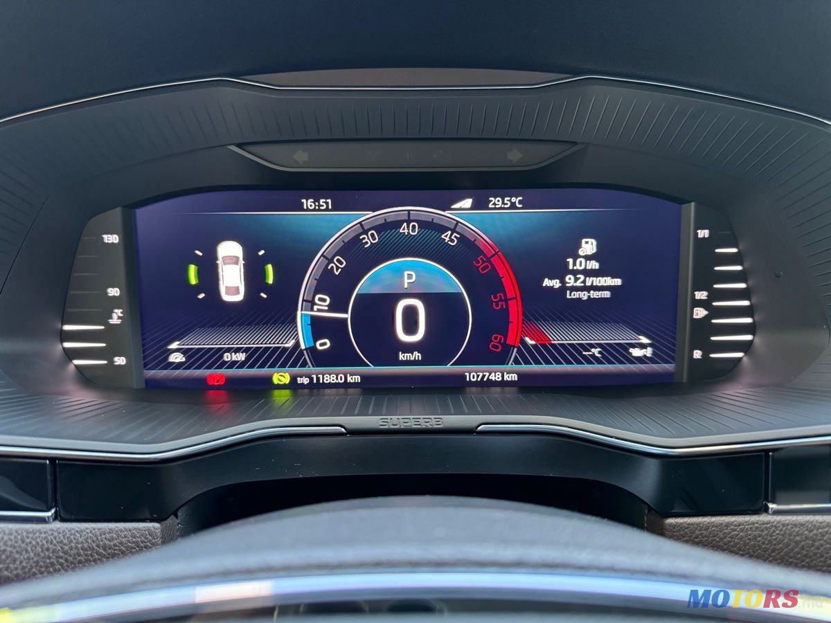 2019' Skoda Superb photo #6
