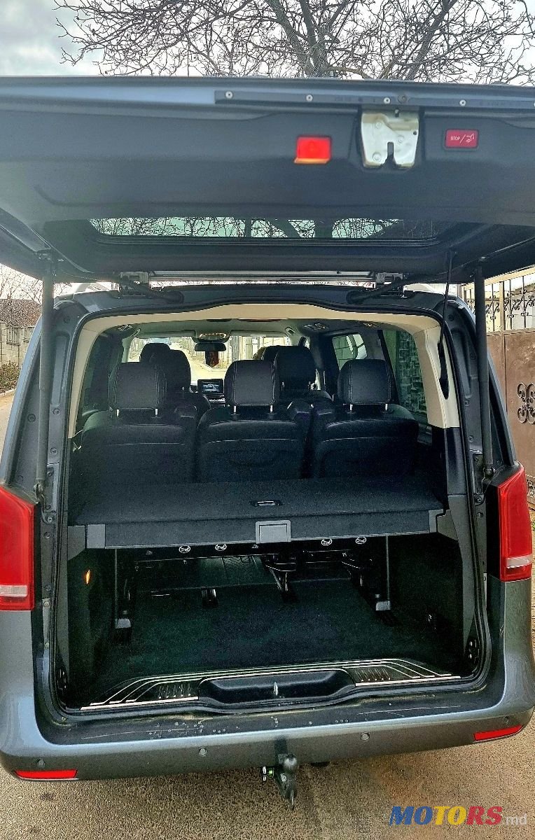 2017' Mercedes-Benz V-Class photo #4