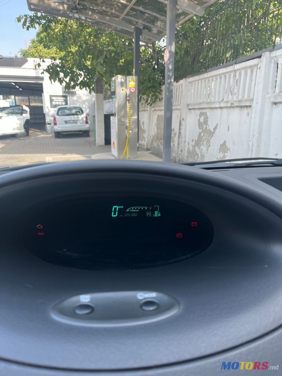 2004' Toyota Yaris photo #5