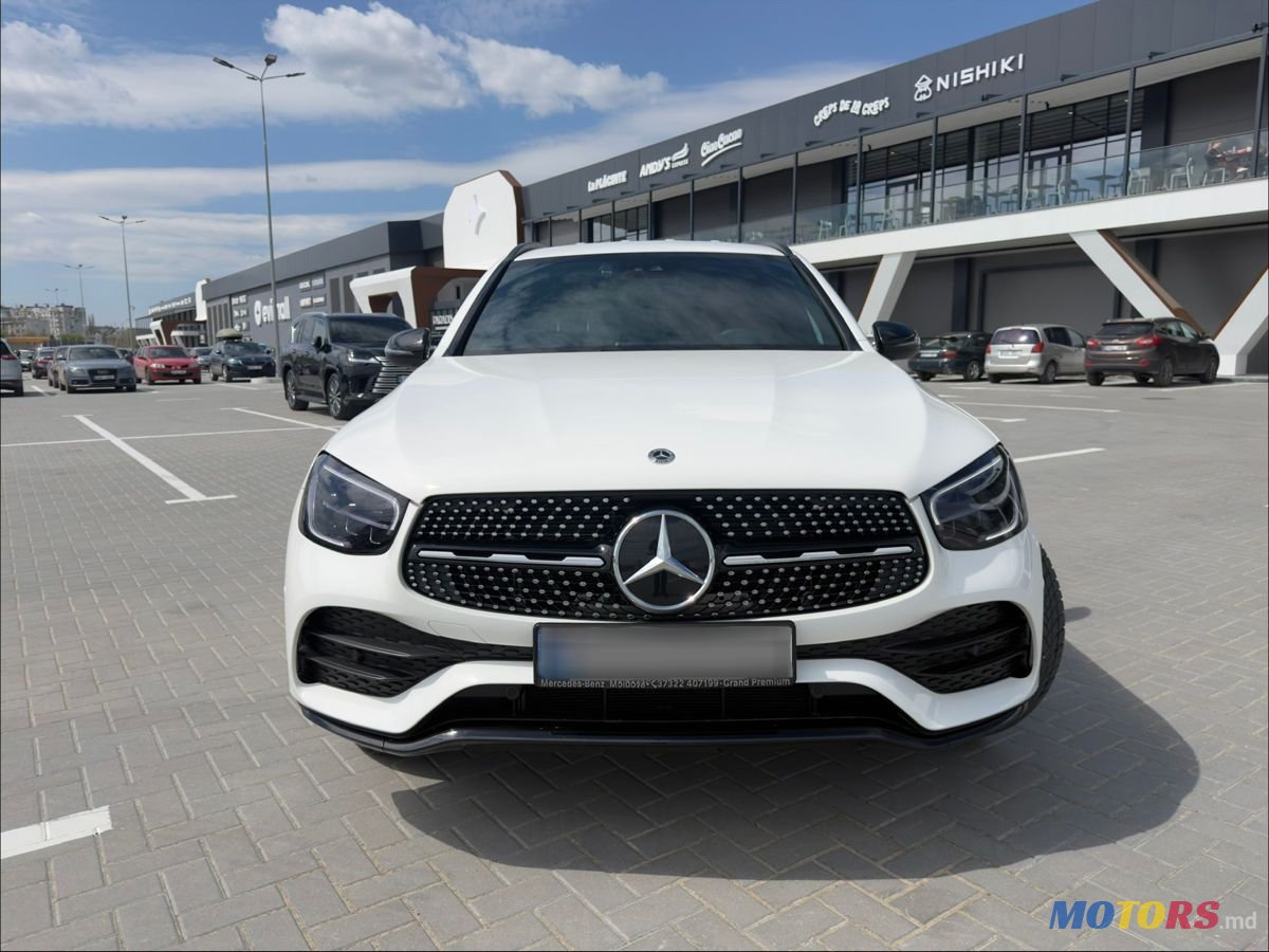 2022' Mercedes-Benz GLC photo #4