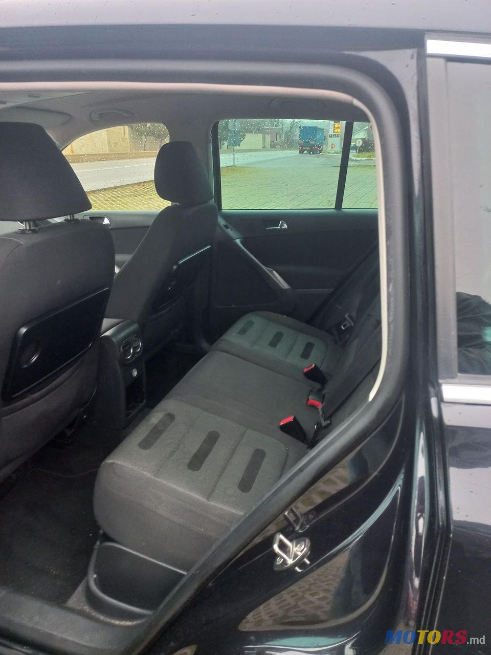 2010' Volkswagen Tiguan photo #6