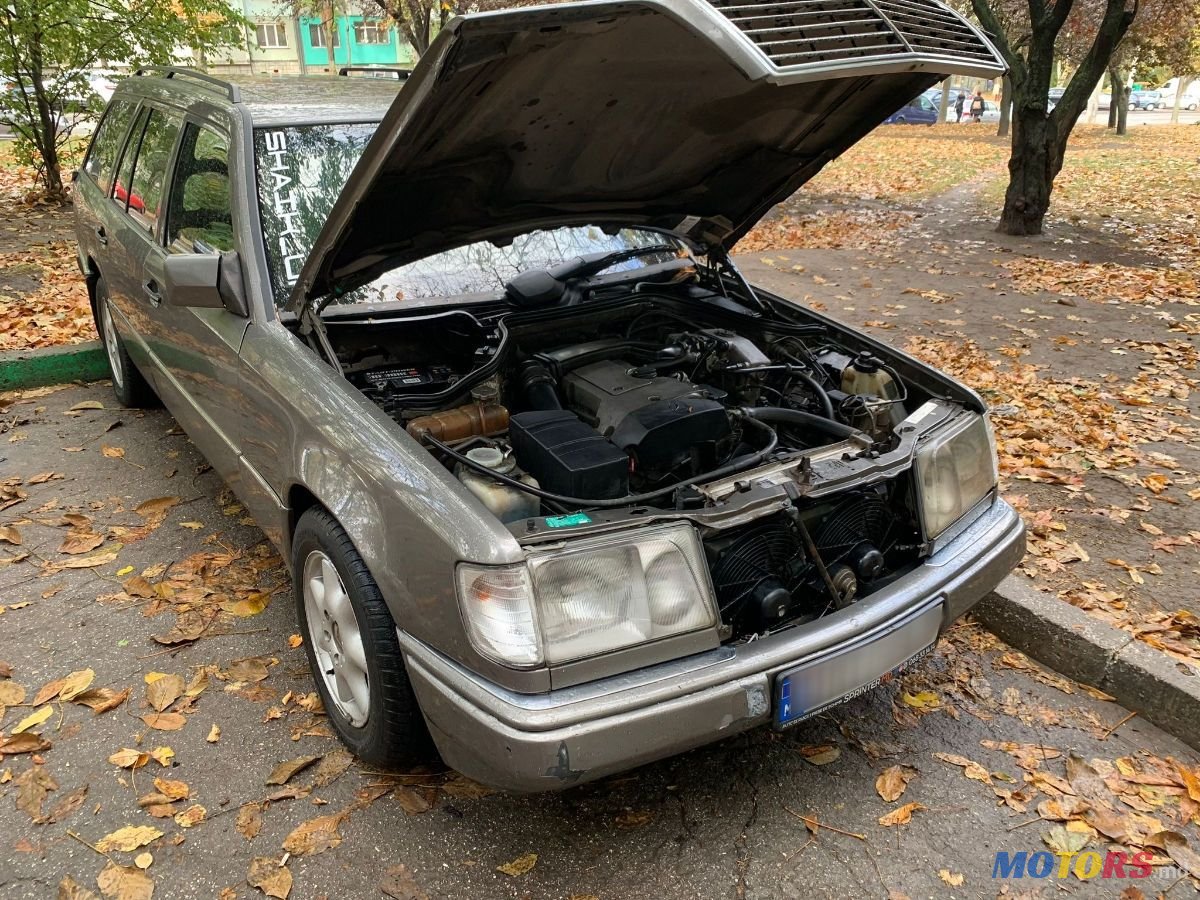 1994' Mercedes-Benz W124 photo #6