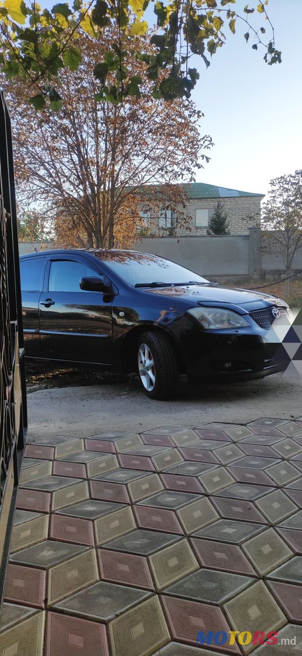 2004' Toyota Corolla photo #3