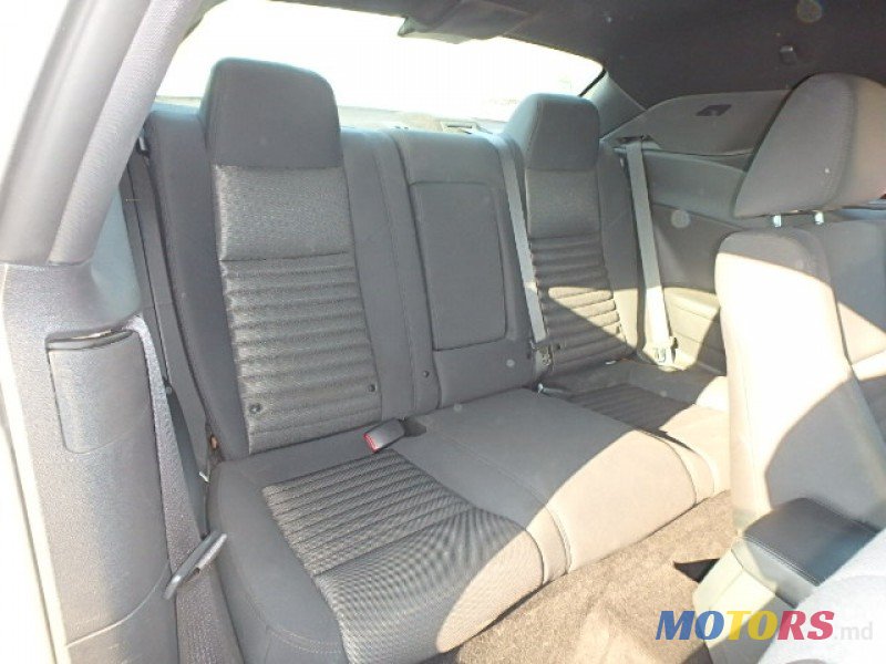 2012' Dodge Challenger photo #3