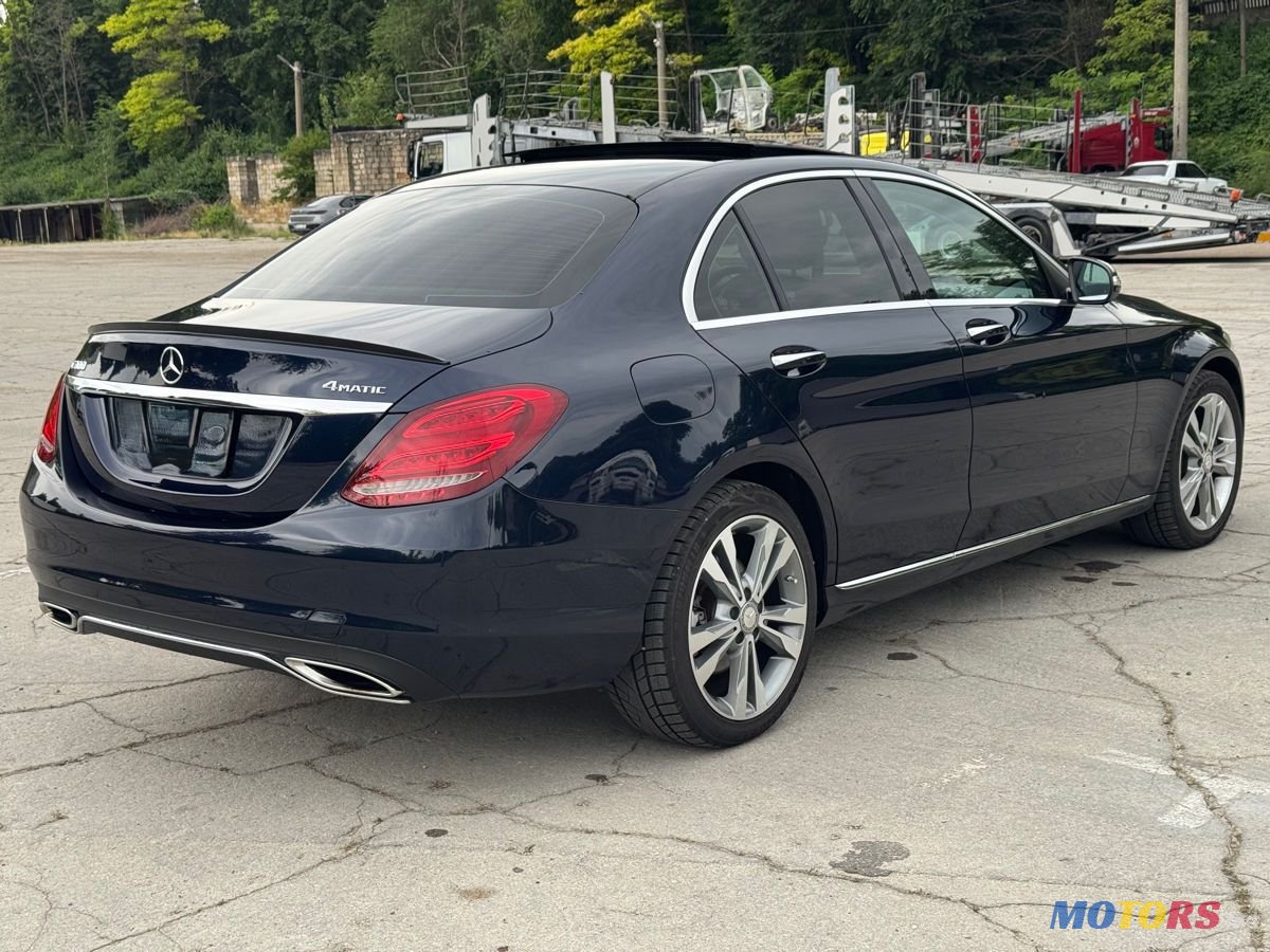 2015' Mercedes-Benz C-Class photo #3