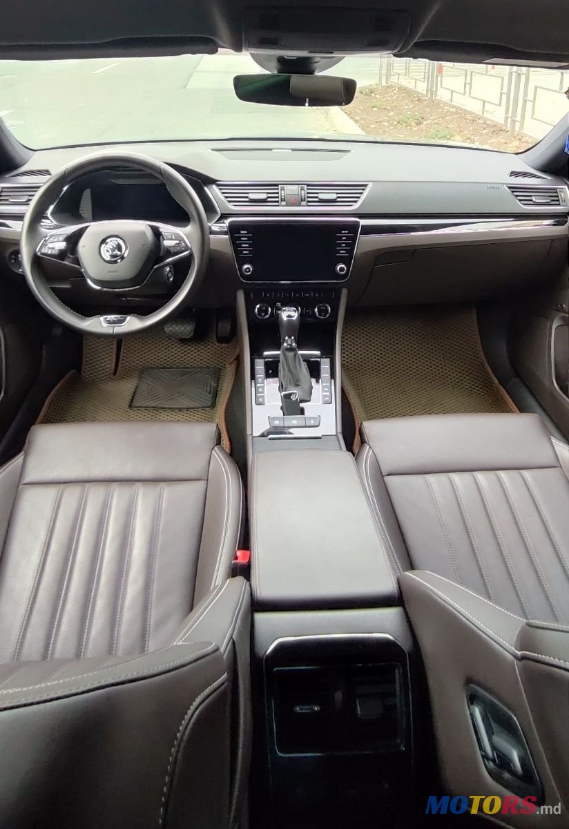 2021' Skoda Superb photo #3