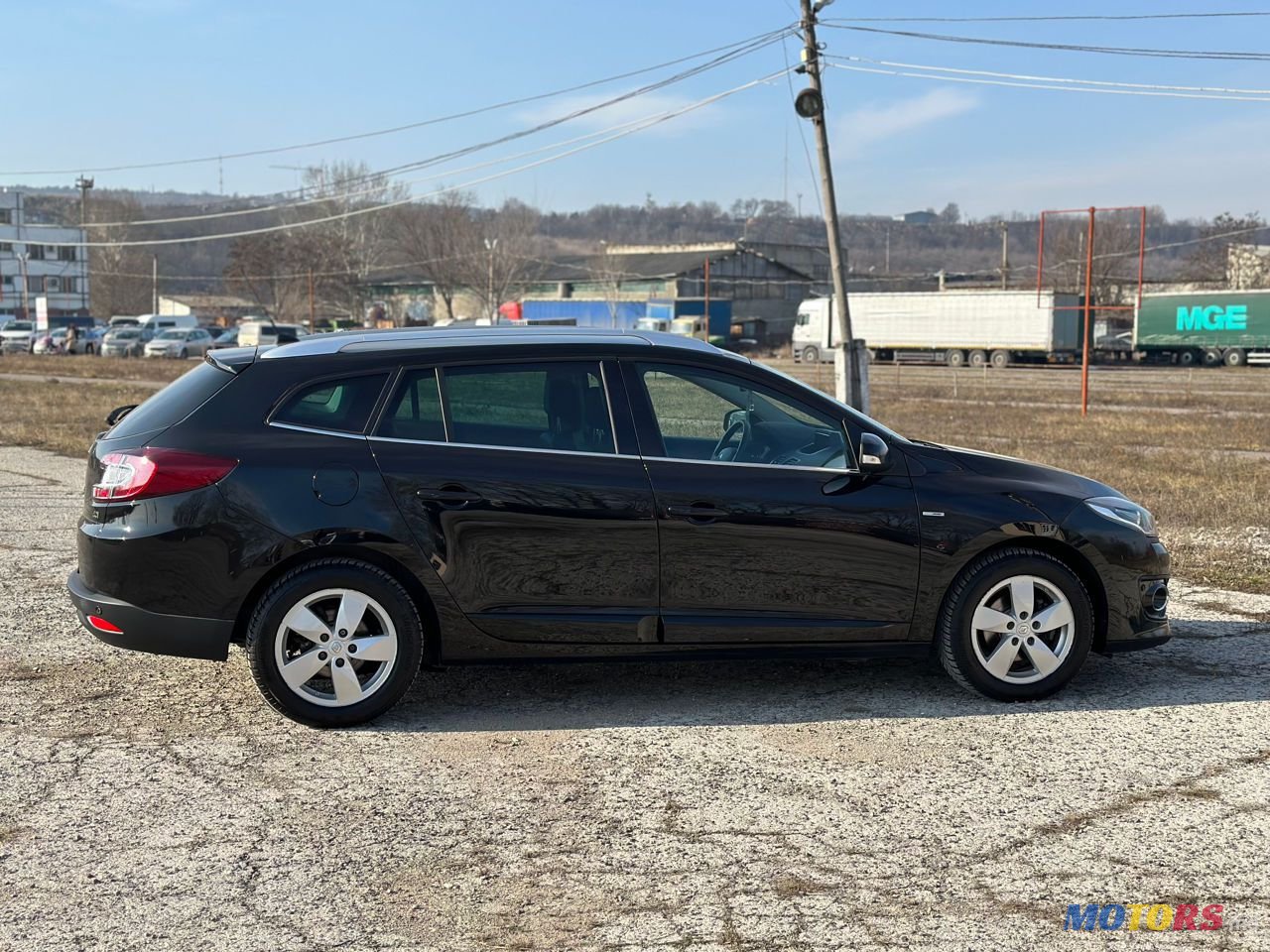 2015' Renault Megane photo #4