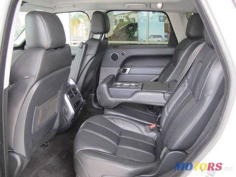 2014' Land Rover Range Rover Sport photo #3