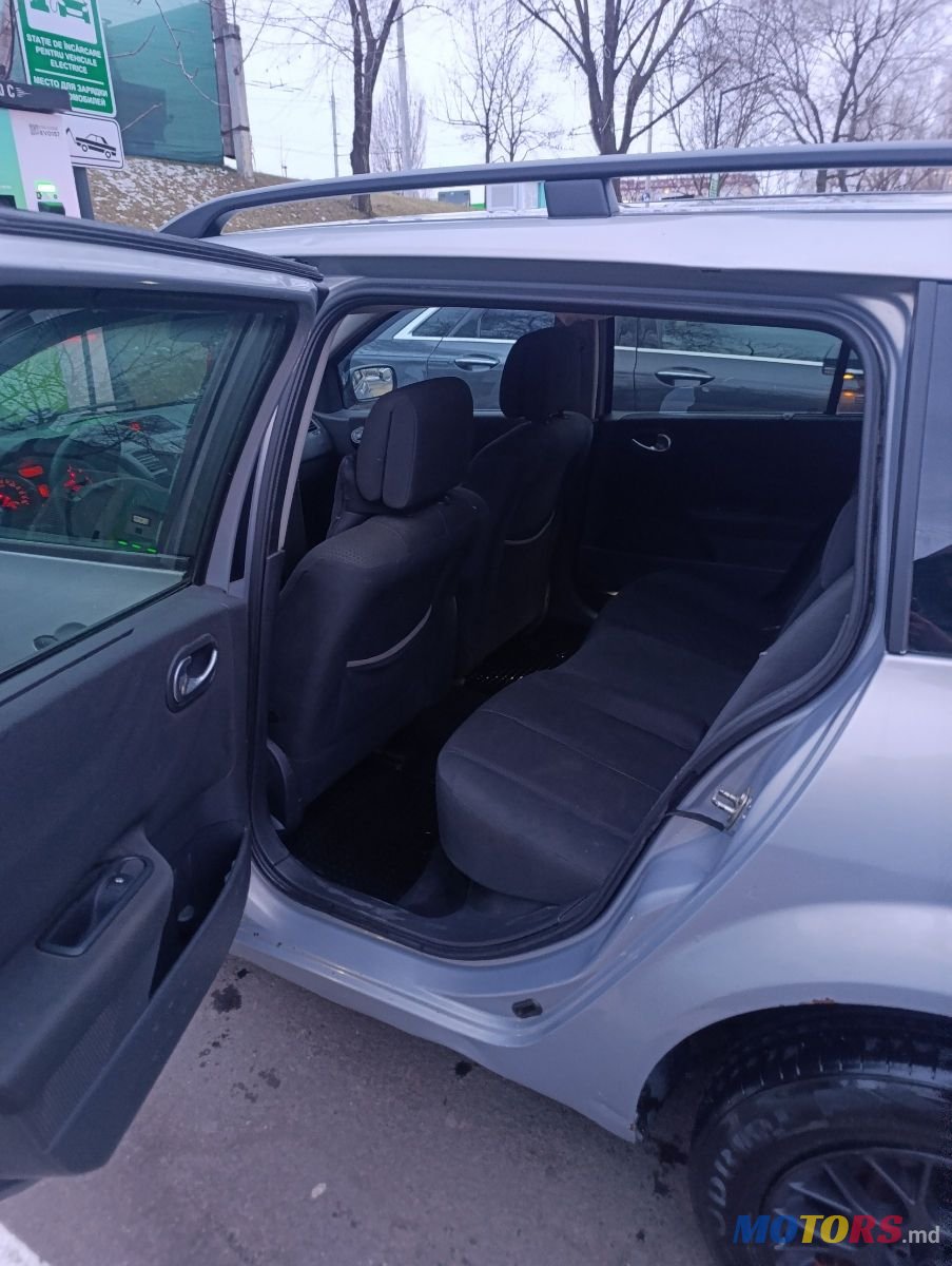 2004' Renault Megane photo #4