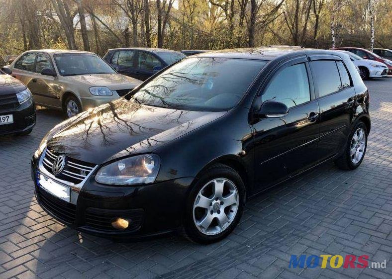 2007' Volkswagen Golf photo #2