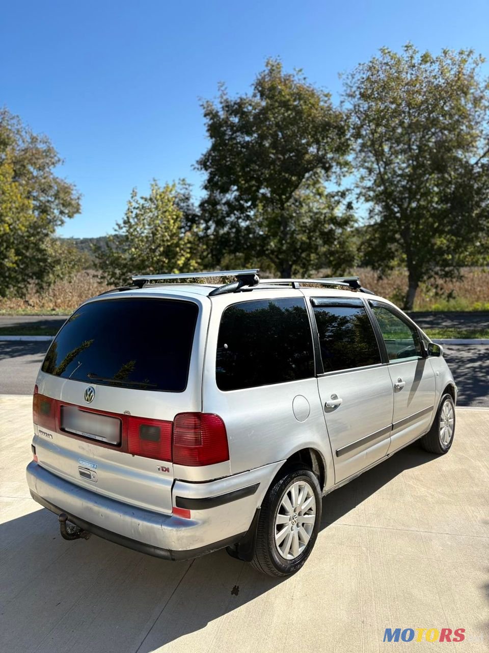 2002' Volkswagen Sharan photo #3