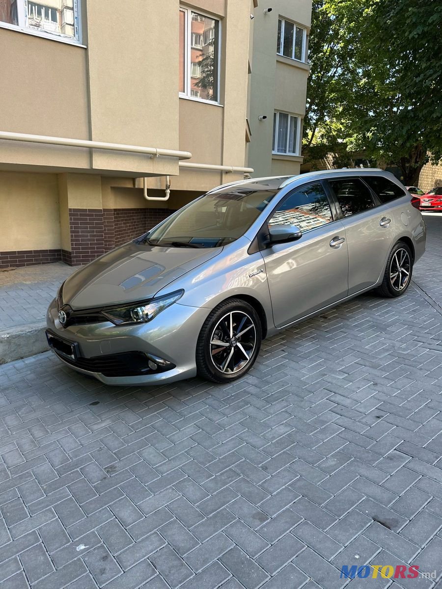 2018' Toyota Auris photo #2