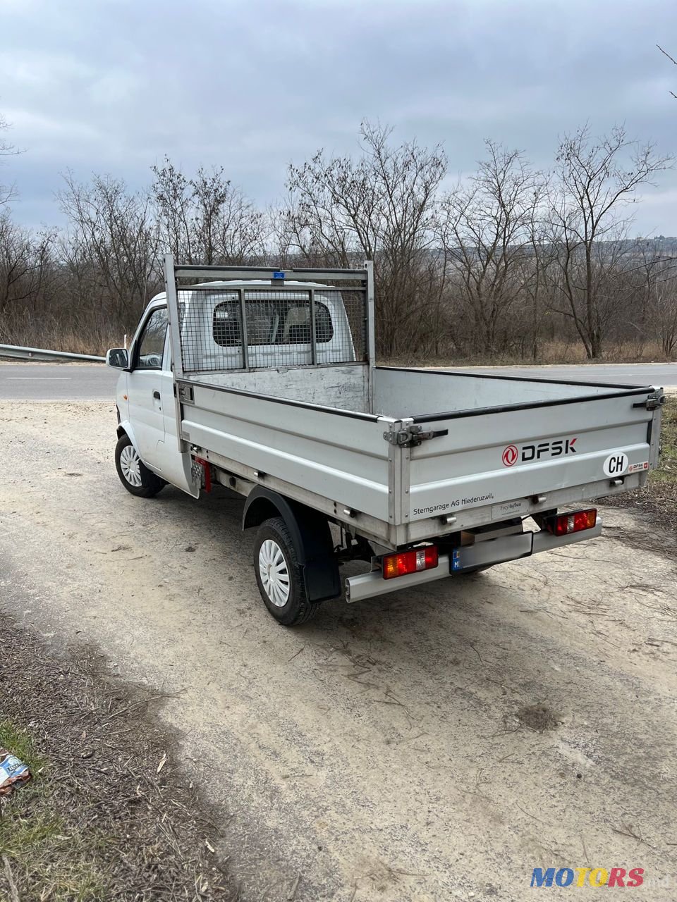 2017' Dongfeng Skio Er30 photo #4