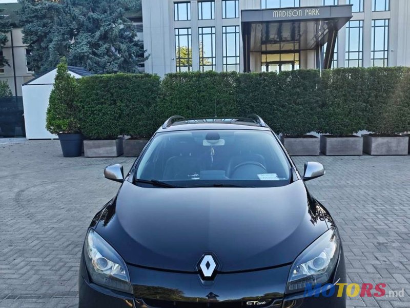 2012' Renault Megane photo #6