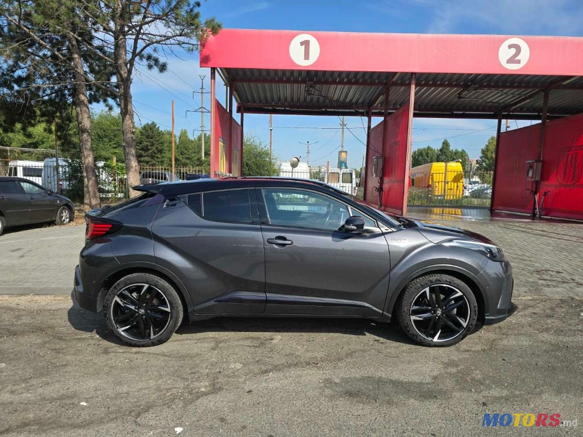 2022' Toyota C-HR photo #5