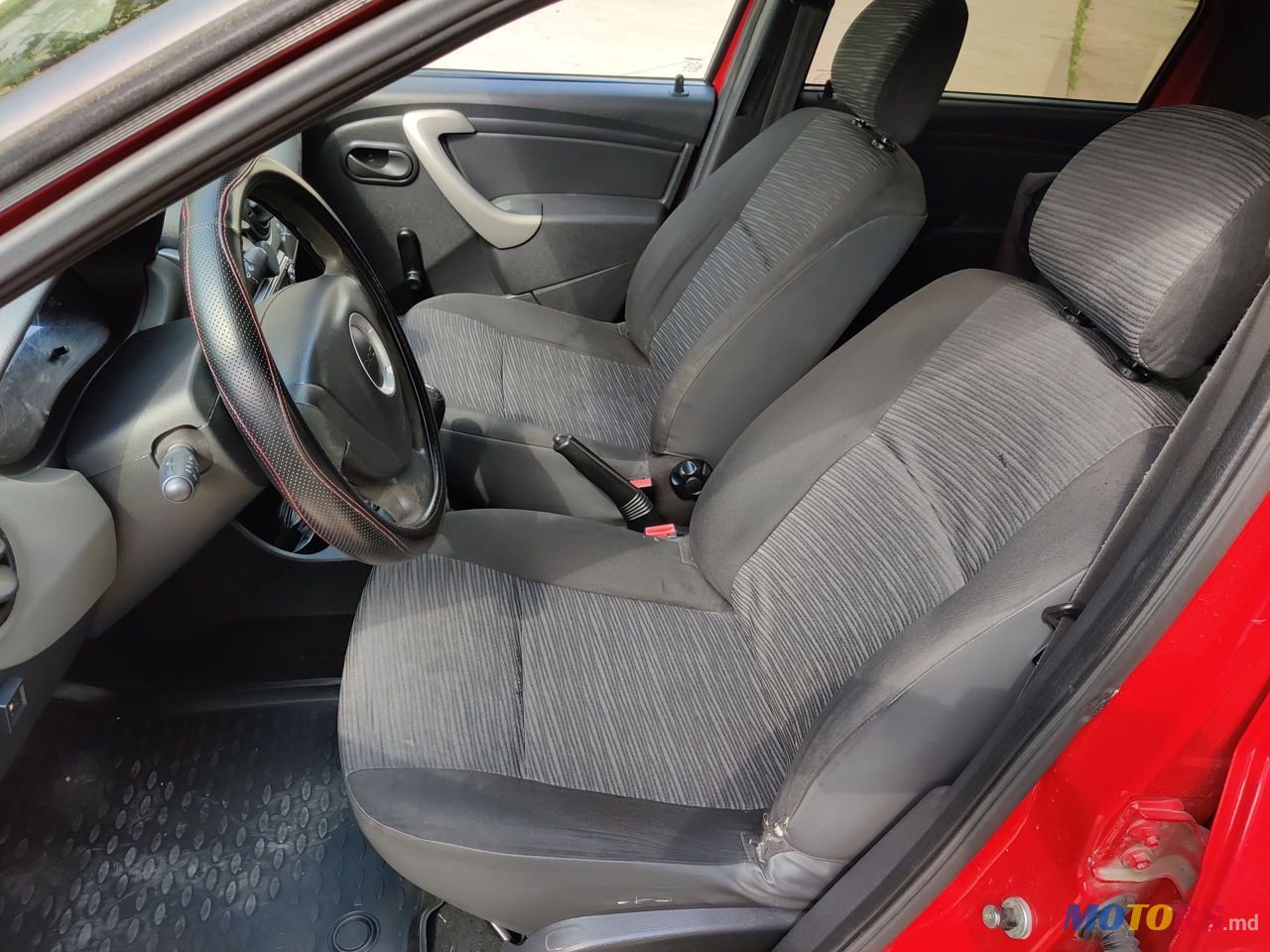 2009' Dacia Logan photo #6