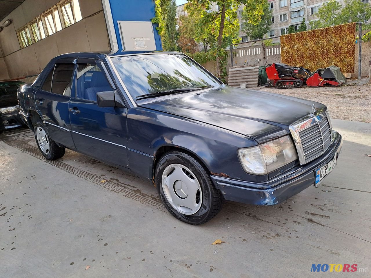1993' Mercedes-Benz W124 photo #2