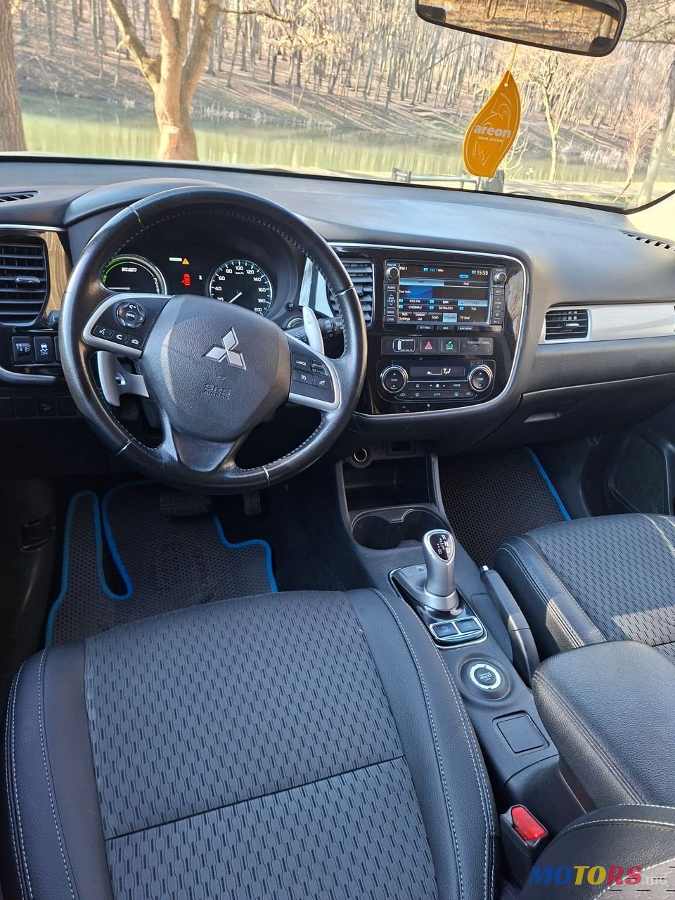 2014' Mitsubishi Outlander photo #4