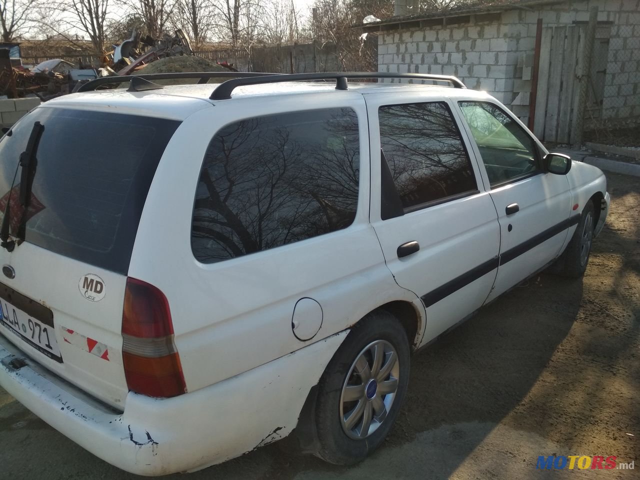 1997' Ford Escort photo #4