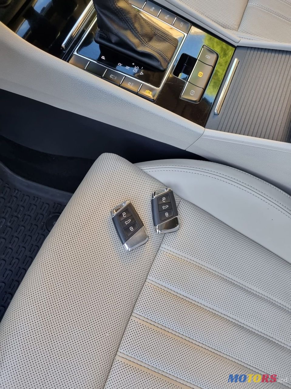 2015' Skoda Superb photo #2