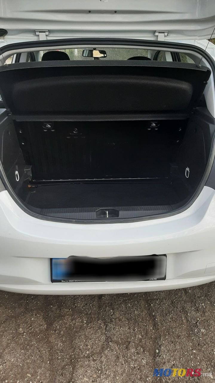 2014' Opel Corsa photo #5