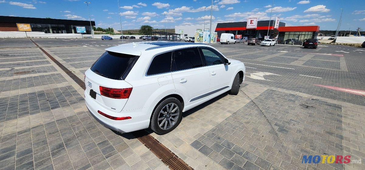 2017' Audi Q7 photo #3