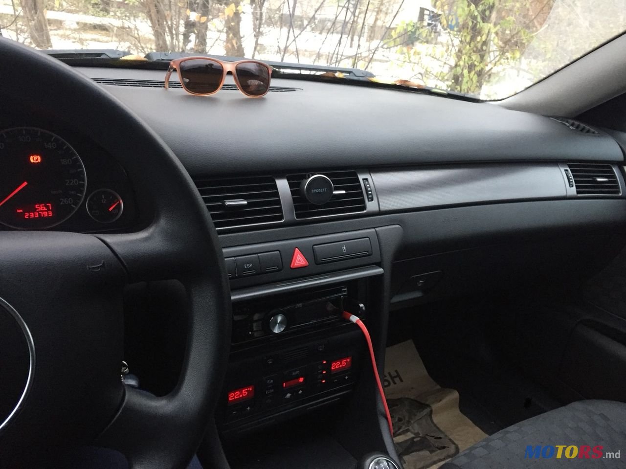 2002' Audi A6 photo #2