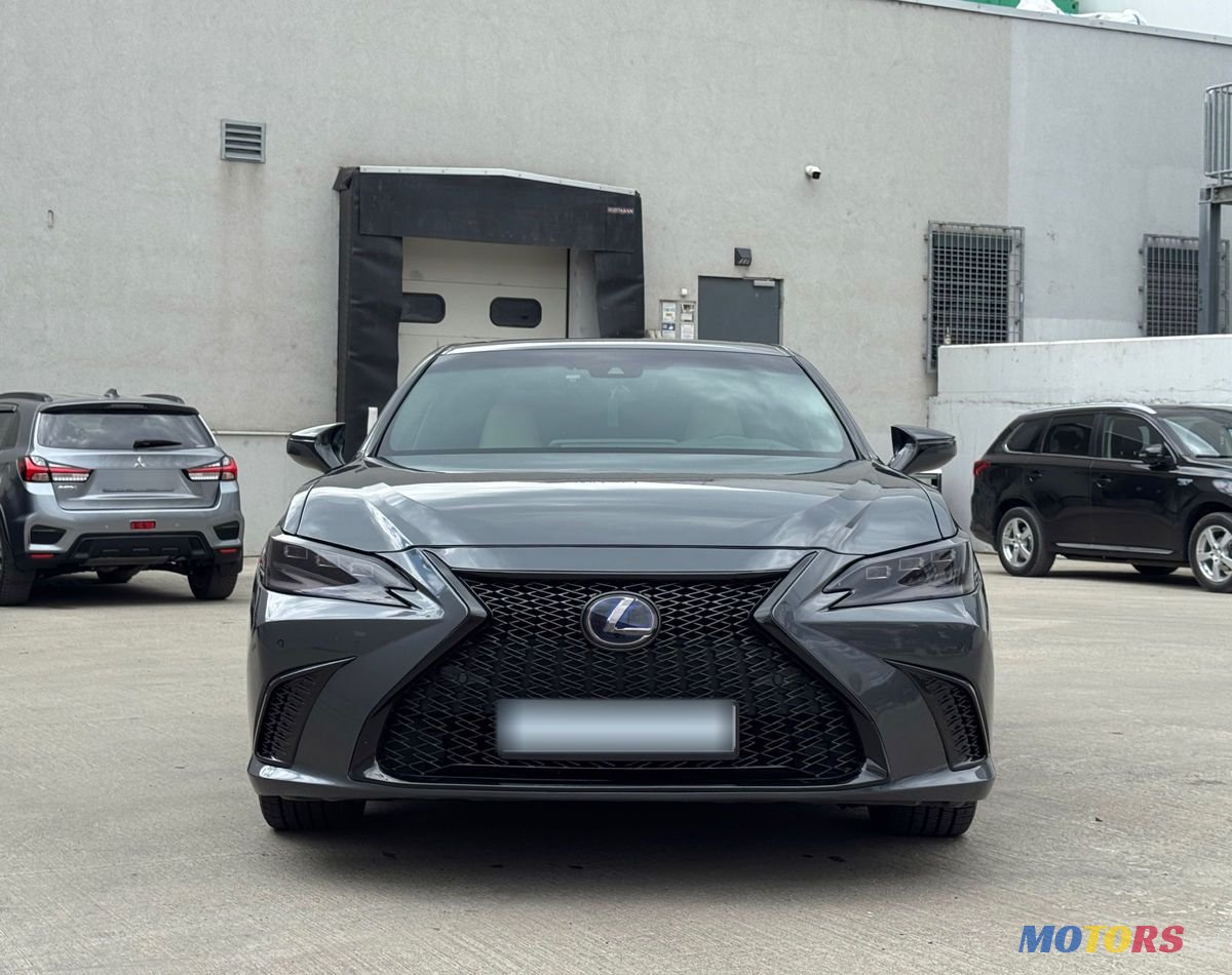 2022' Lexus Es Series photo #1