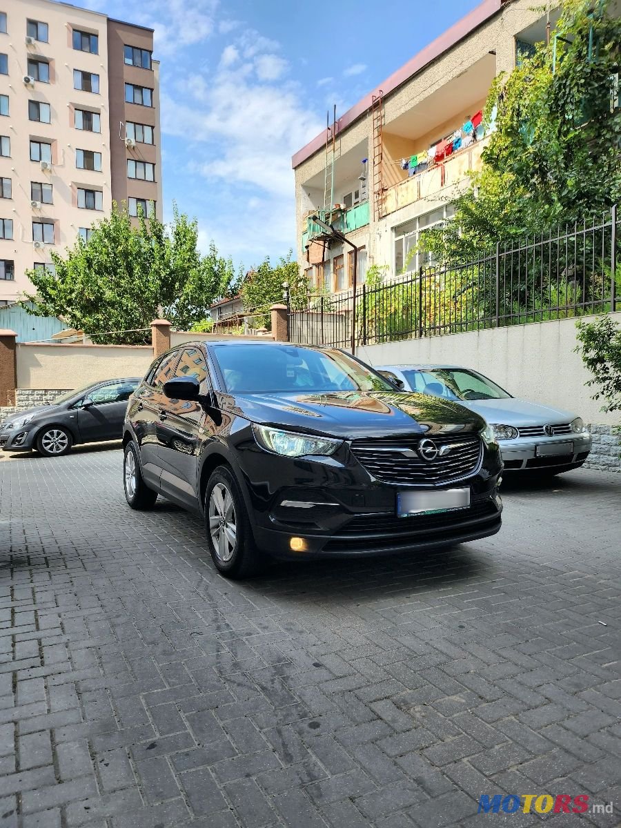 2018' Opel Grandland X photo #1