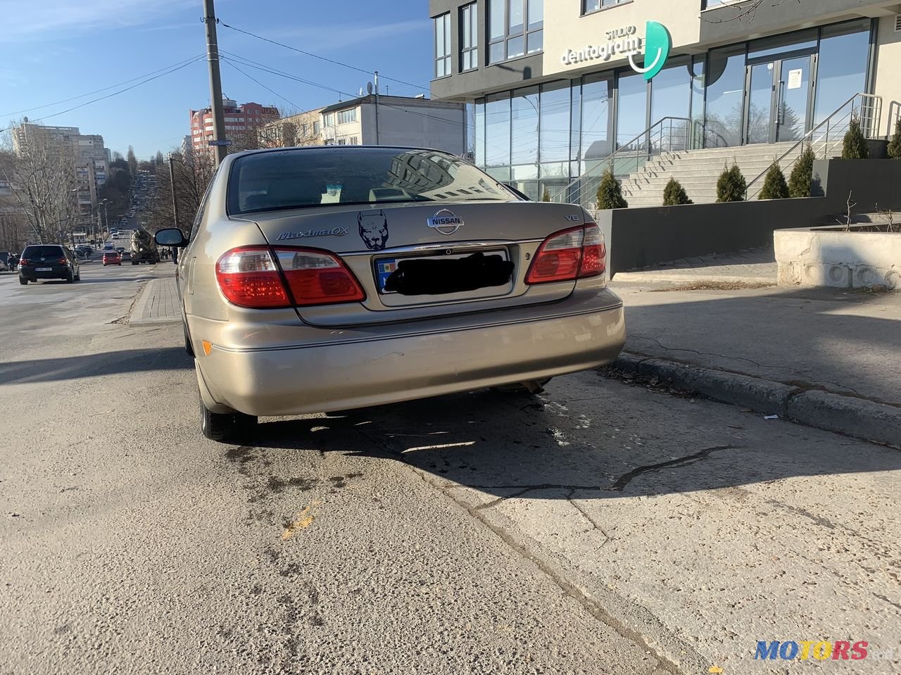 2004' Nissan Maxima photo #2