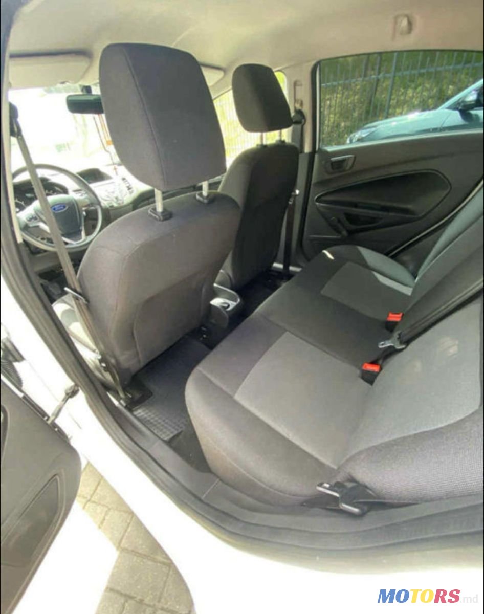 2016' Ford Fiesta photo #4