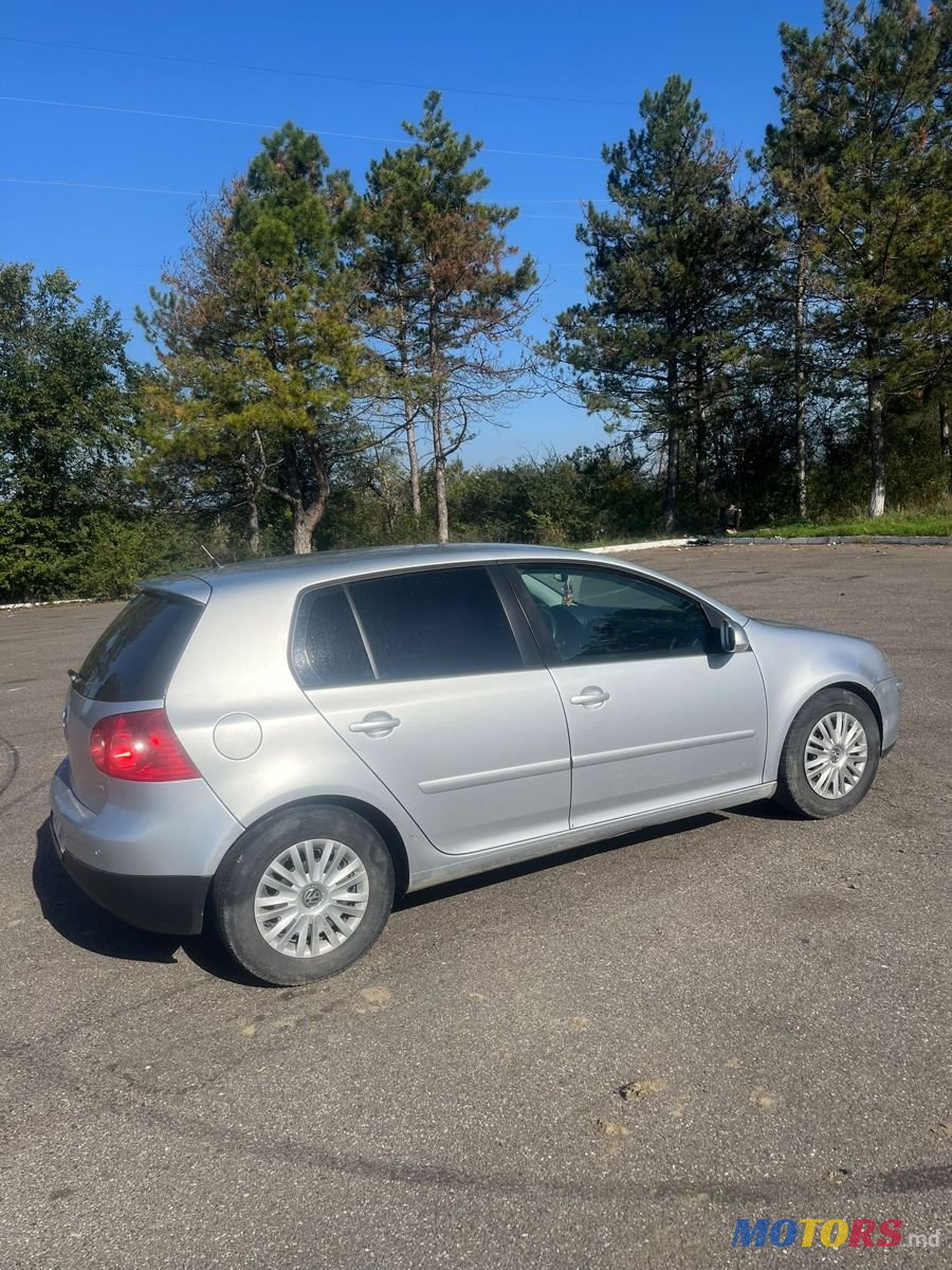 2007' Volkswagen Golf photo #3