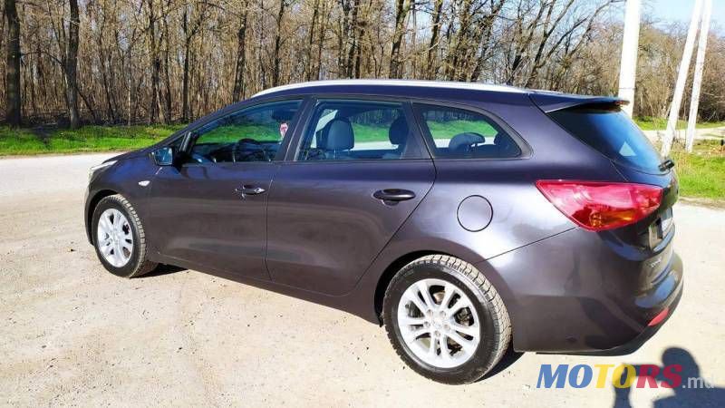 2013' Kia Ceed photo #1