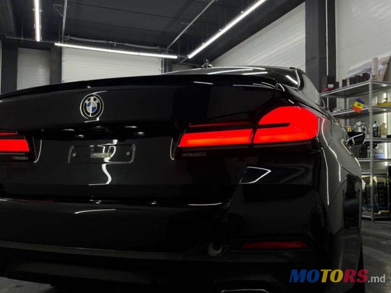 2020' BMW 5 Series photo #4