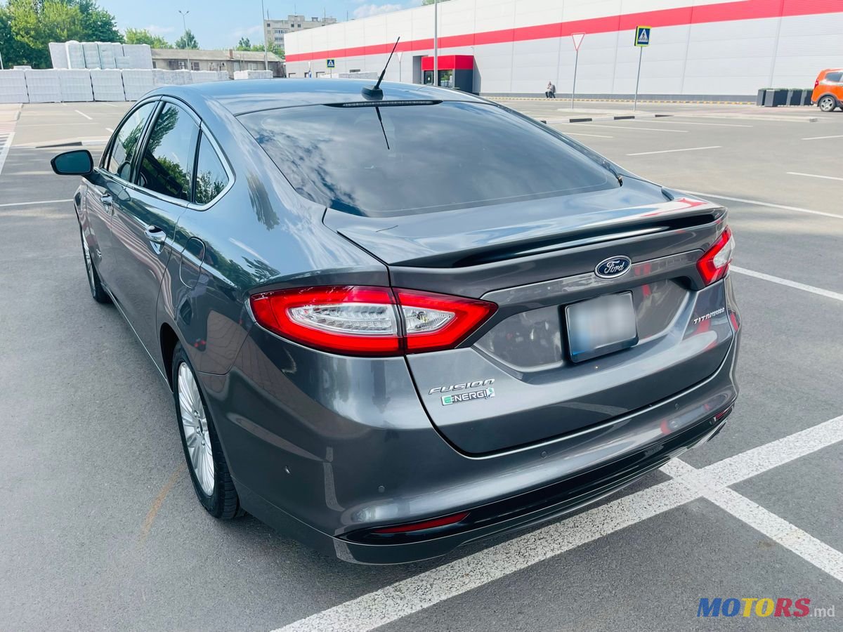 2013' Ford Fusion photo #3