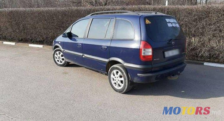 2004' Opel Zafira photo #1