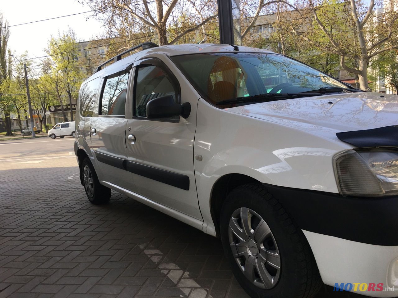 2008' Dacia Logan Mcv photo #2