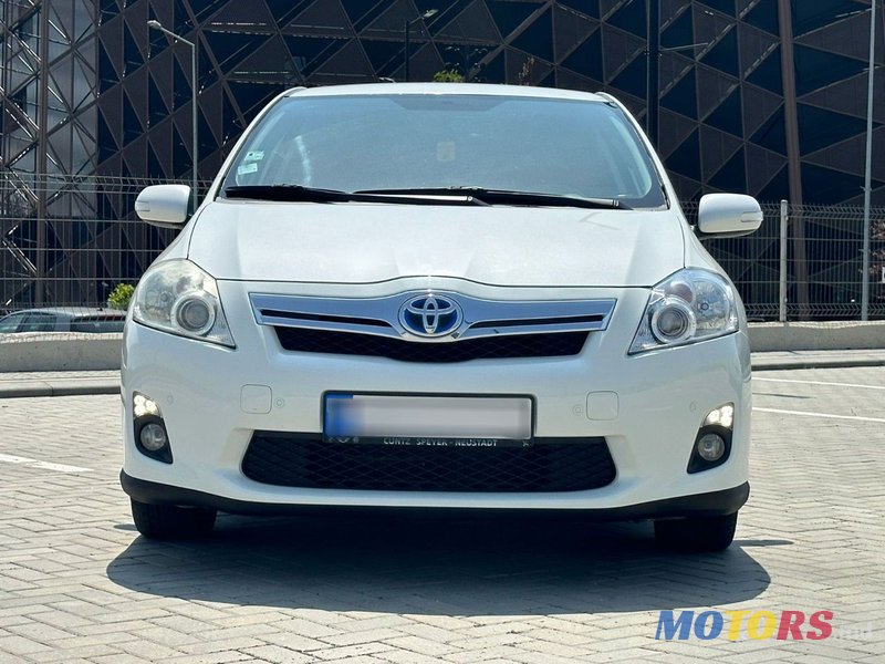 2010' Toyota Auris photo #1