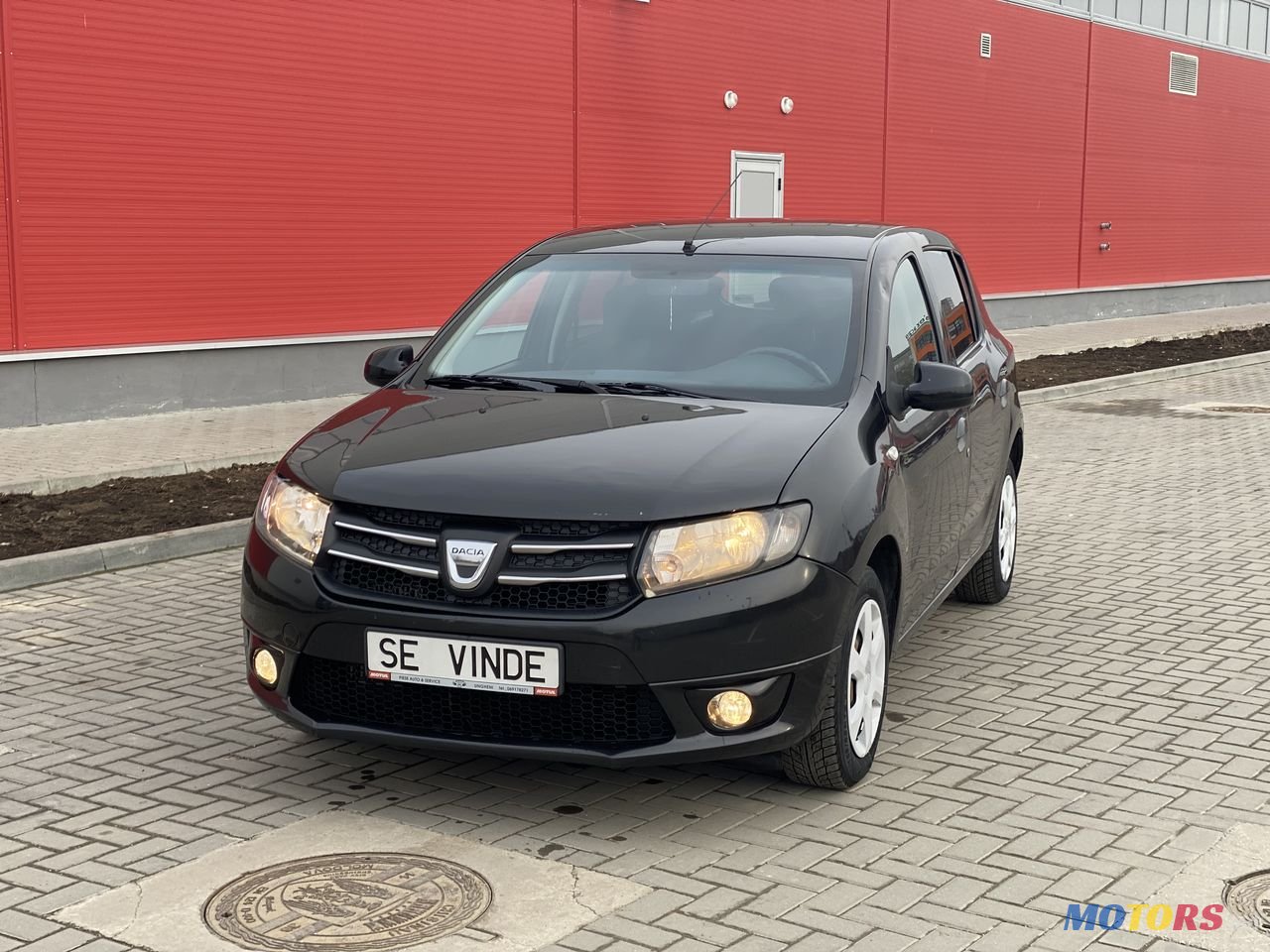 2012' Dacia Sandero photo #1