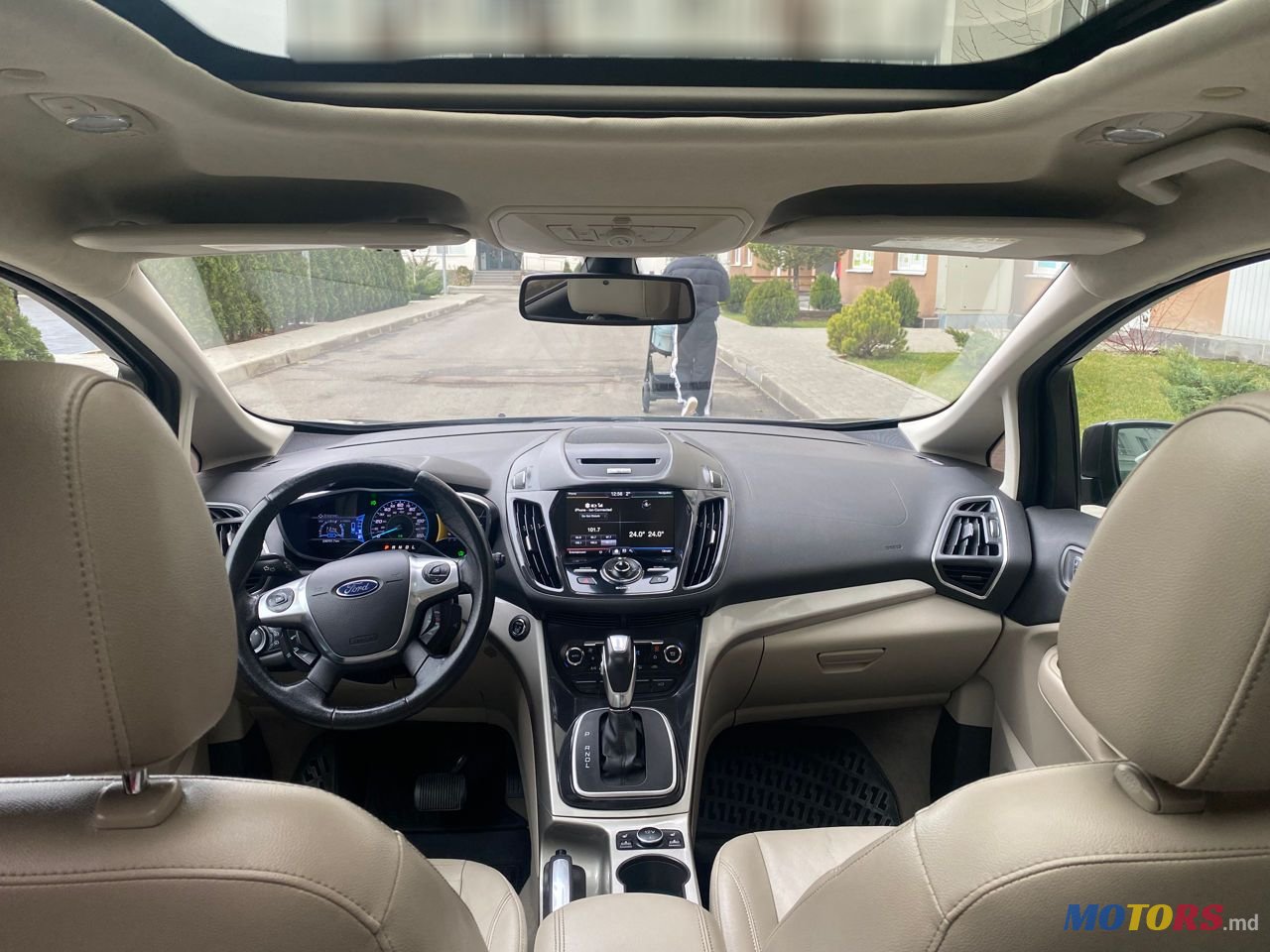 2013' Ford C-MAX photo #5