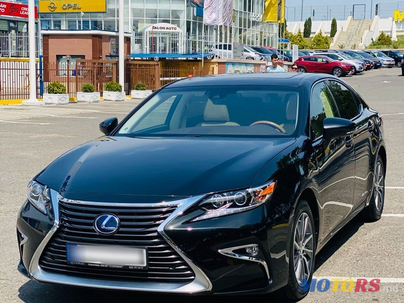 2017' Lexus Es Series photo #1