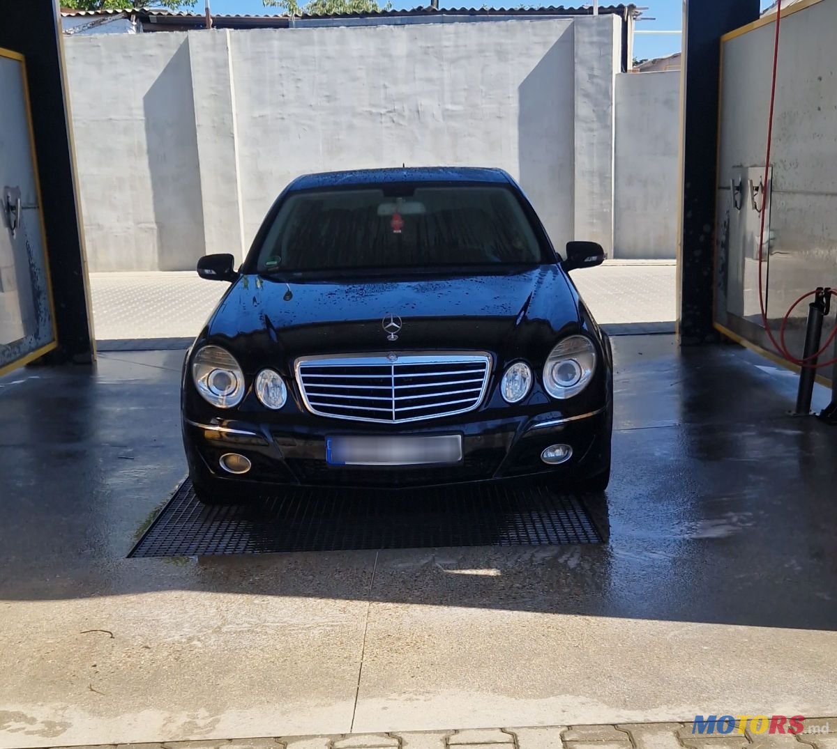 2008' Mercedes-Benz E-Class photo #1