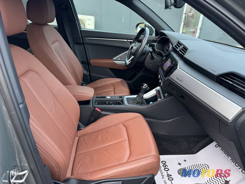 2019' Audi Q3 photo #4
