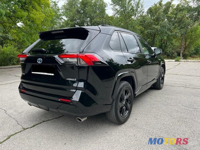 2021' Toyota RAV4 photo #4