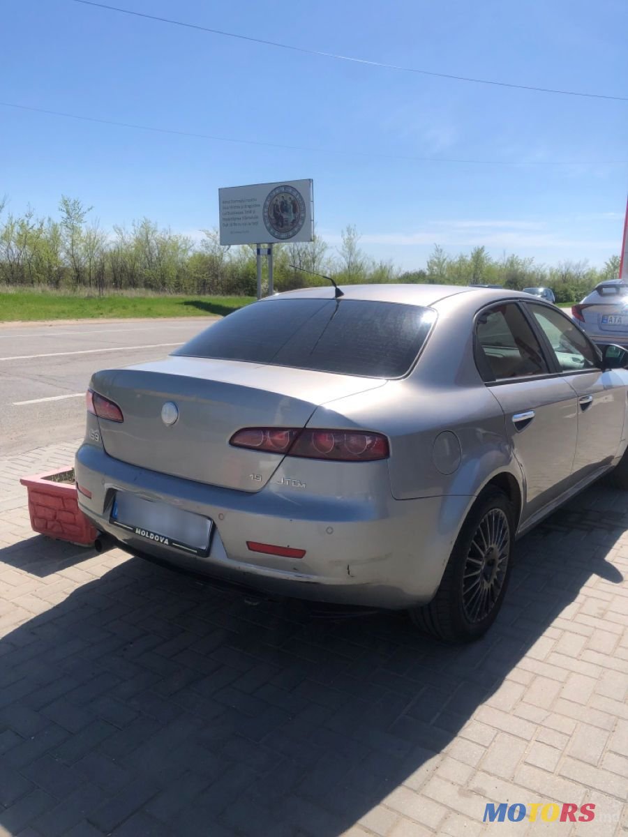 2007' Alfa Romeo 159 photo #2