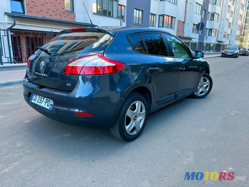 2013' Renault Megane photo #4